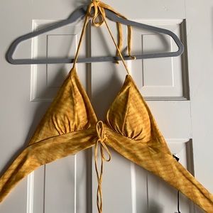 Robin Piccone Sahara Triangle Top Buttercup